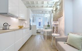Guesthost - Ferrara Mayr White Apartment